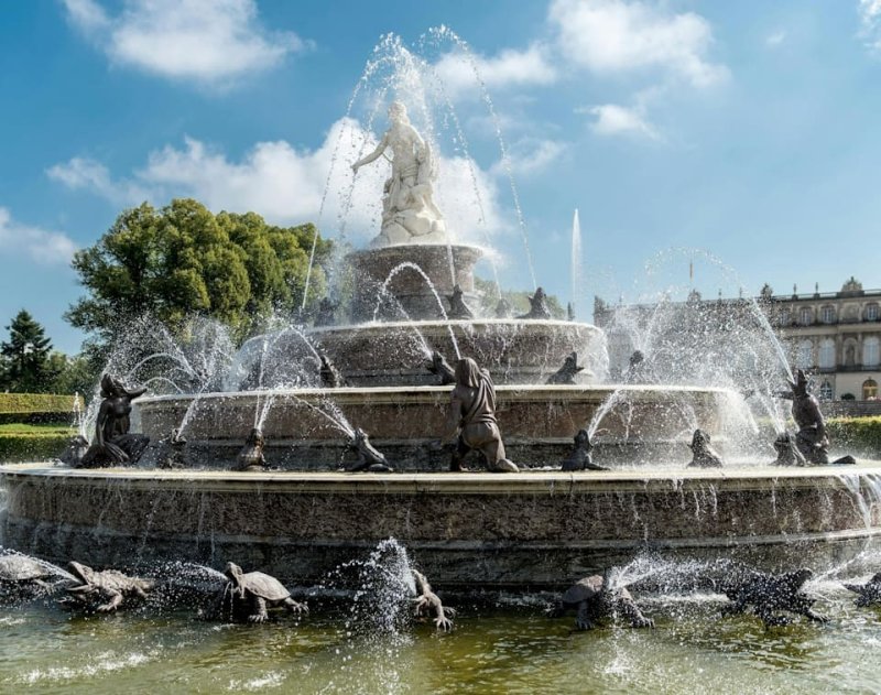 Versailles Çeşme Gösterisi