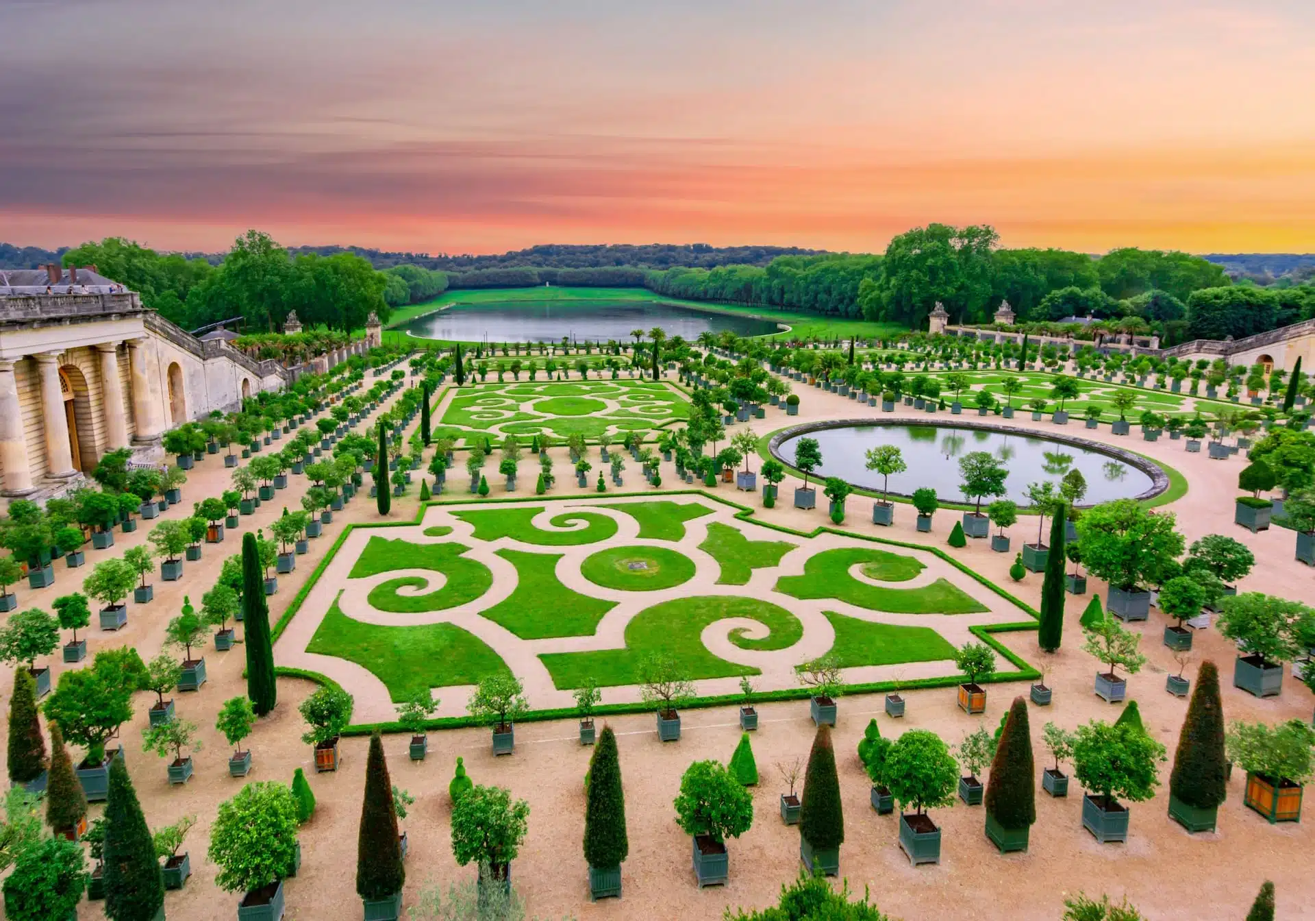 How to get to the Palace of Versailles from Paris in 2025?